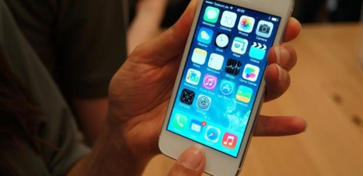 TEST. iPhone 5C et 5S, une prise en main qui fait la différence