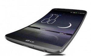 incurve-a-defaut-etre-souple-lg-g-flex-veut-faire-rentrer-smartphones-haut-gamme-nouvelle-ere-1506330-616x380