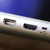 Smartphones : l’Union européenne veut (encore) imposer le chargeur universel