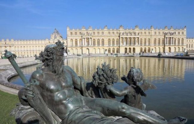 facade-chateau-versailles-statue-neptune-17-mai-2014